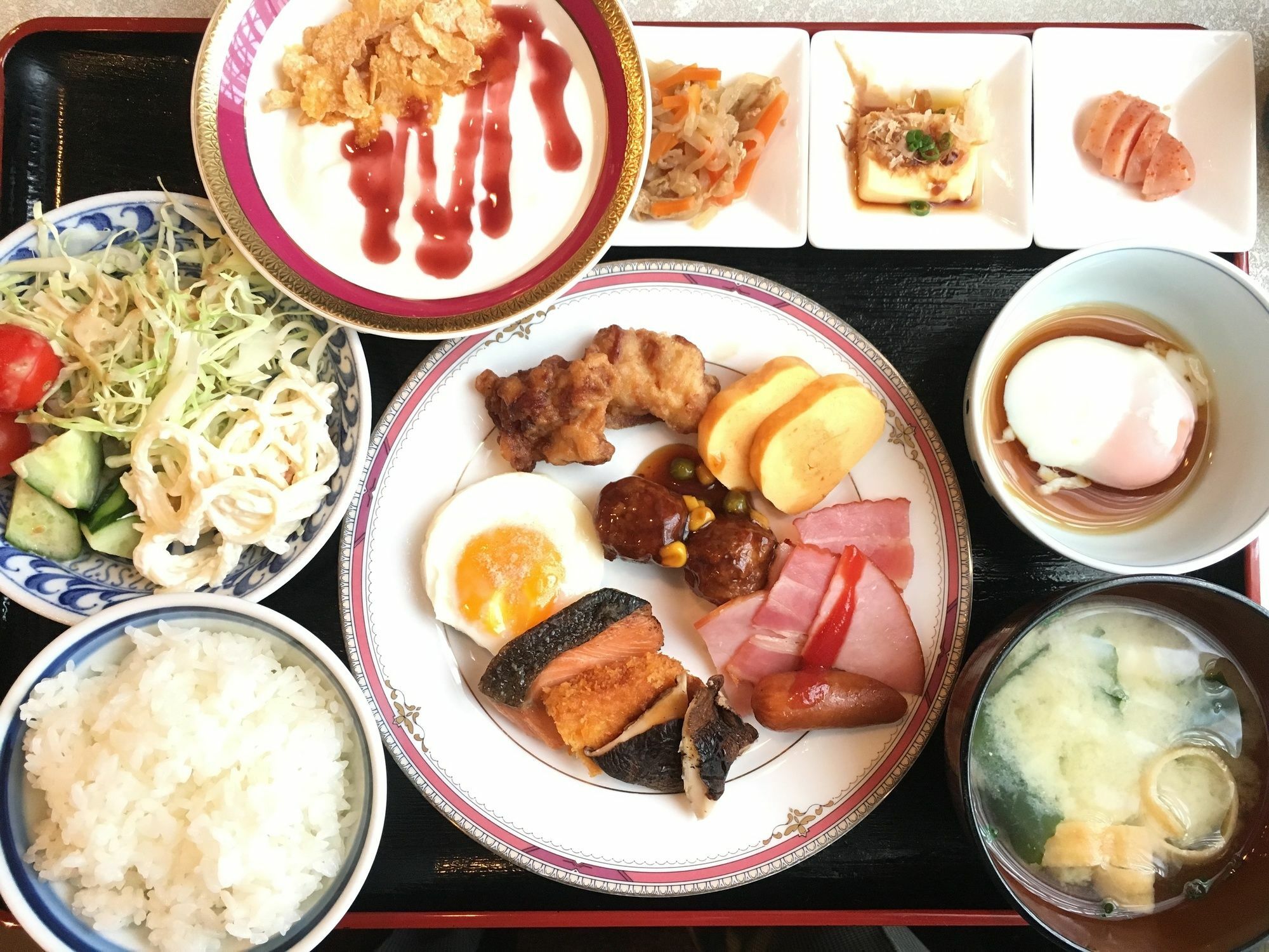 Oita Regal Hotel Екстер'єр фото